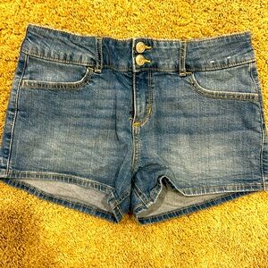 Abercrombie Kids Mid Rise shortie short girls Denim Shorts 17/18